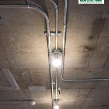 Nhận biết khu vực sử dụng ống thép luồn dây điện và ống PVC luồn dây điện