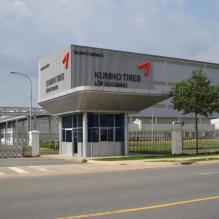 Nhà máy Kumho Tire sử dụng ống ruột gà thép bọc nhựa Nippon Seam Nhật Bản