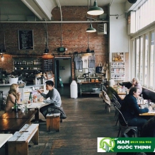 Phong cách thiết kế ống thép luồn dây điện trang trí quán Cafe được yêu thích