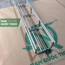 Máng Lưới Inox 304 W50xH50x5 MM 2 Cây Đáy Kiểu Mới